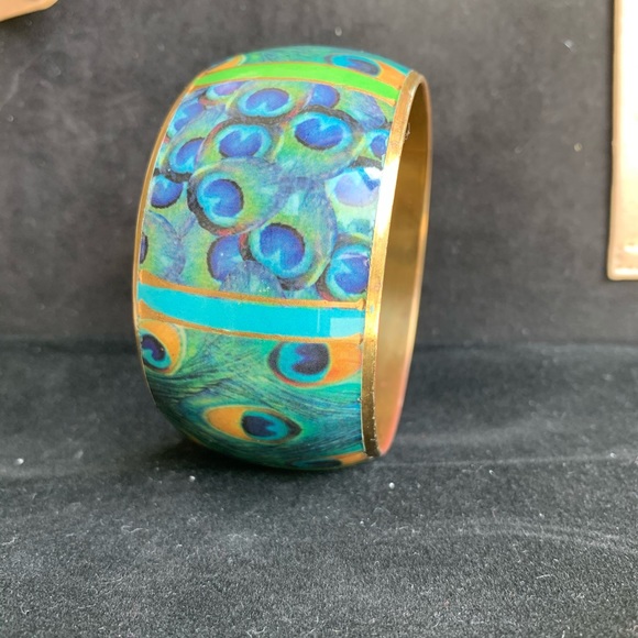 Bling post earrings - Picture 2 of 12